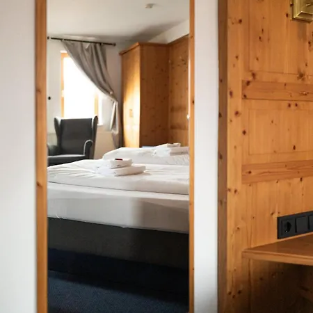 Hotel Zum Goldenen Schiff - Klassikzimmer Ruhe