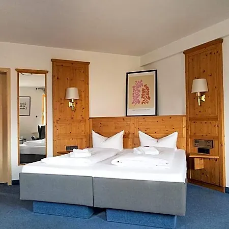 Zum Goldenen Schiff - Klassikzimmer Ruhe *